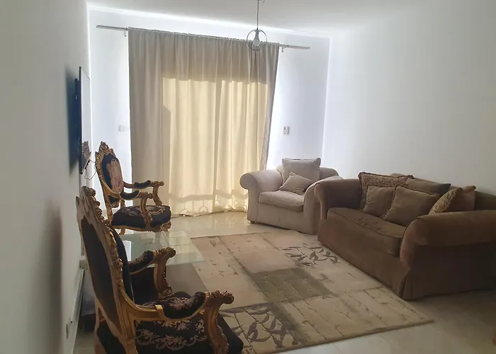 Clubside Retreat In Rehab City