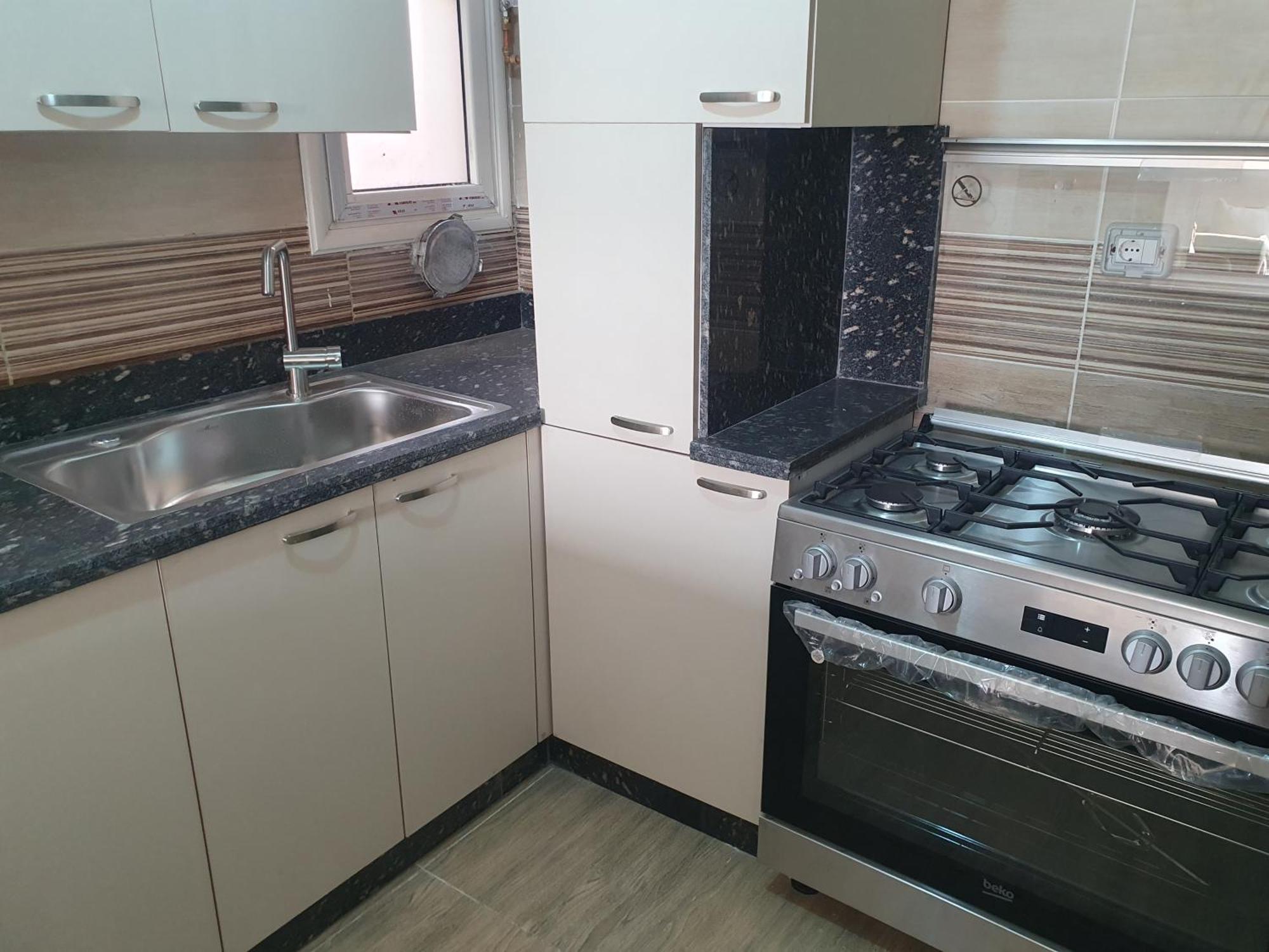 Clubside Retreat In Rehab Apartment *
